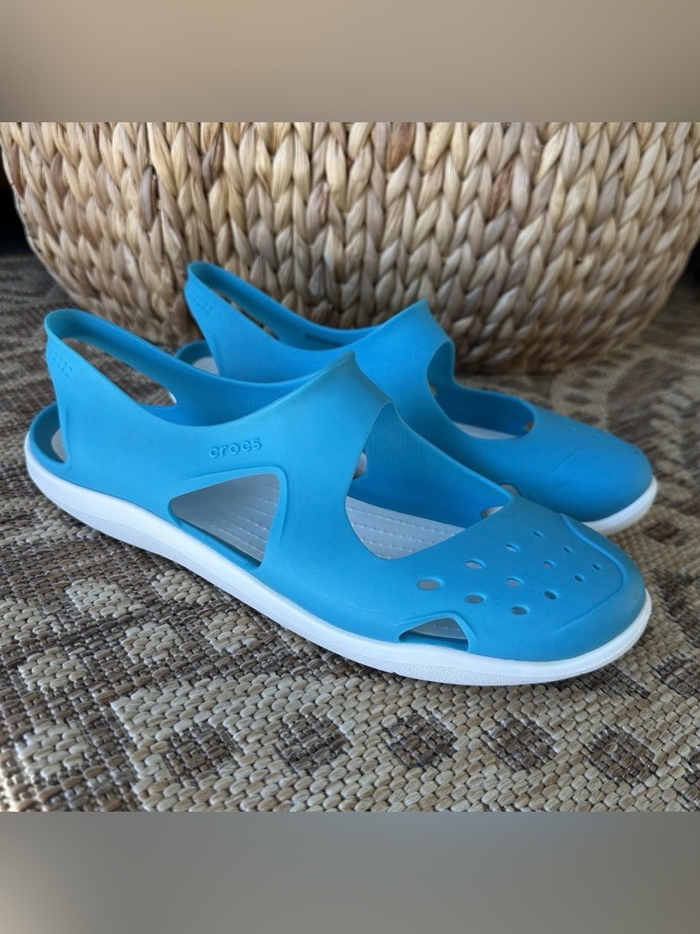 Crocs Womens Swiftwater Wave Electric Blue/turquoise Sandal Comfort Beach Sz 10